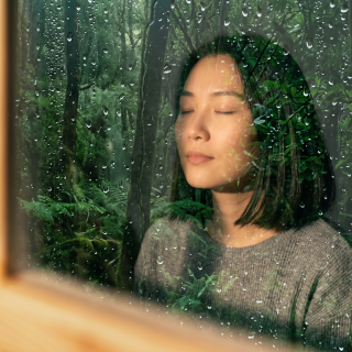 raindrops_on_the_window_glass_531978